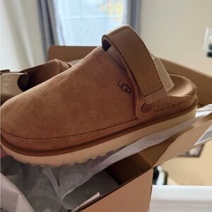 UGG Chestnut Suede Clog size 9